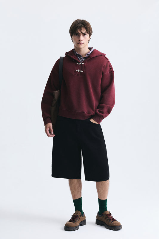 Boxy Fit Metal Klips Kapama Sweatshirt