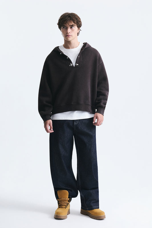 Boxy Fit Metal Klips Kapama Sweatshirt