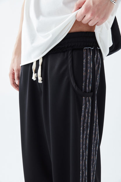 Şerit Detaylı Baggy Eşofman Altı