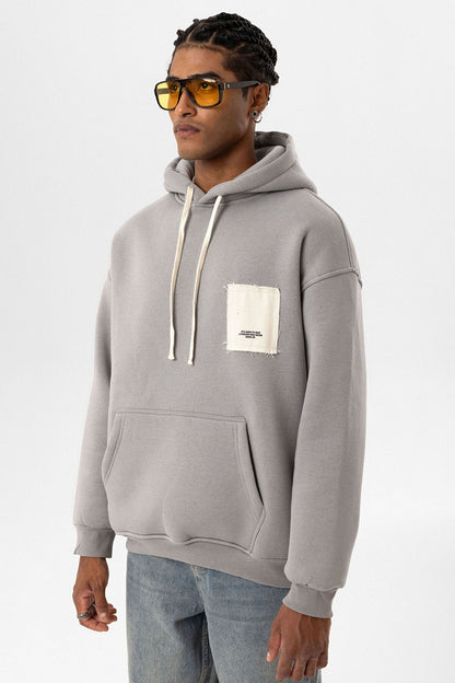 Etiket Detaylı Oversize Kapüşonlu Sweatshirt