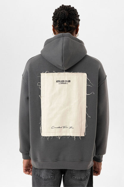 Etiket Detaylı Oversize Kapüşonlu Sweatshirt