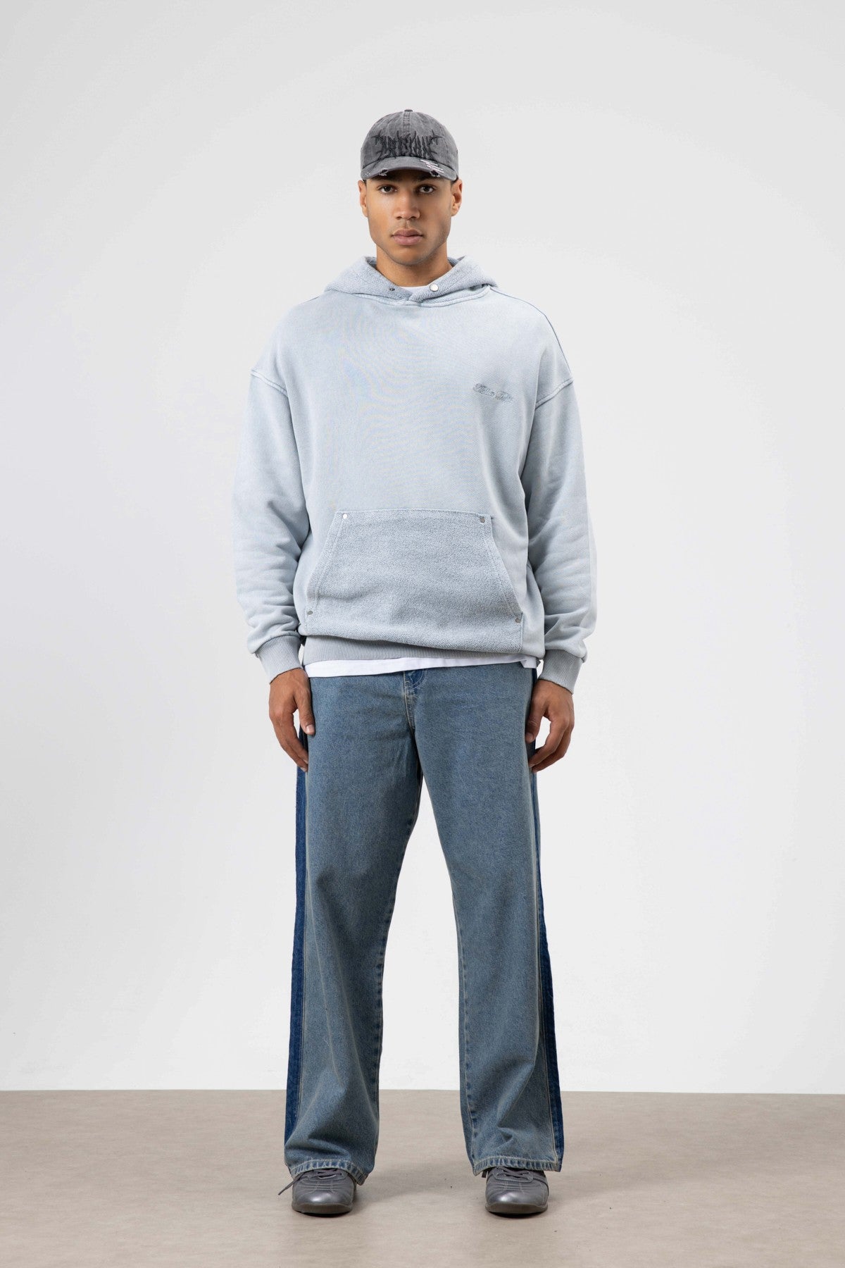 Oversize Yıkamalı Baskılı Kapüşonlu Sweatshirt