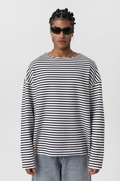 Yaka Detaylı Oversize Sweatshirt