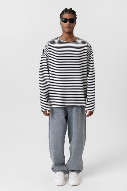 Yaka Detaylı Oversize Sweatshirt