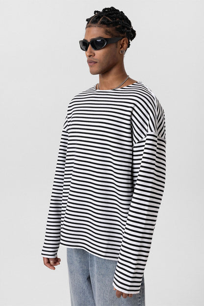 Yaka Detaylı Oversize Sweatshirt