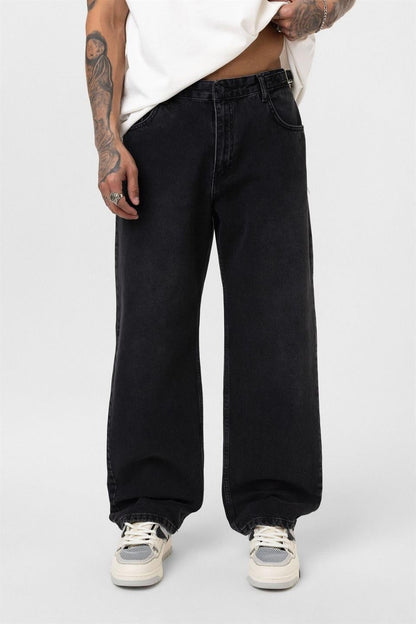 Relaxed Fit Jean