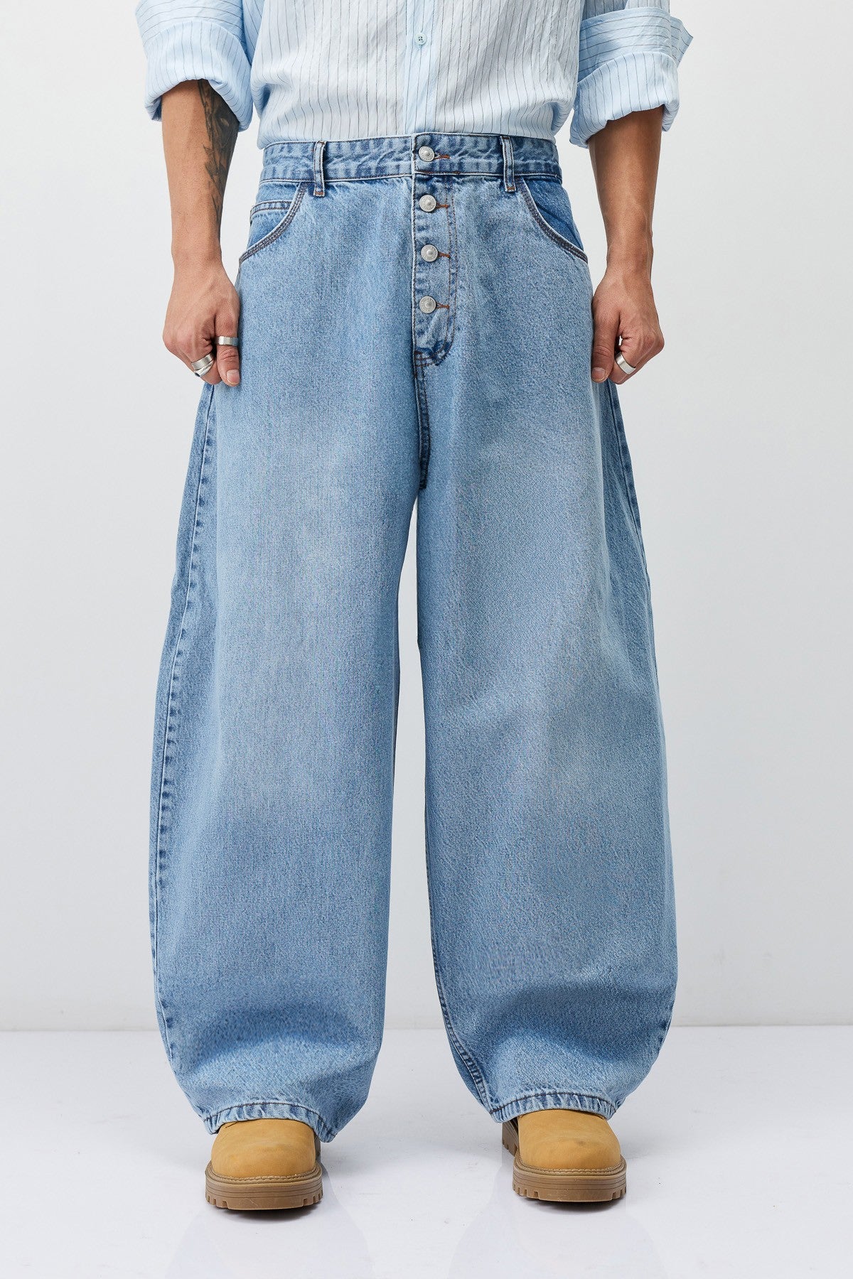 Barrel Fit Jeans