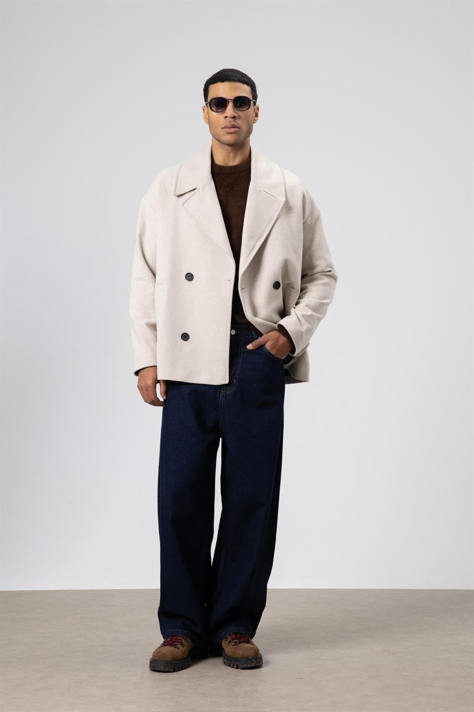 Oversize Kruvaze Kısa Kaşe Ceket