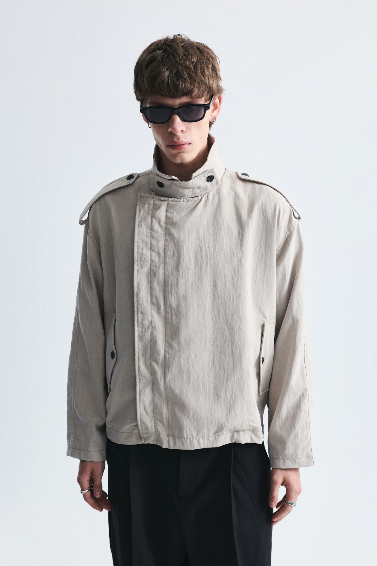 Oversize Düğmeli Dik Yaka Mont