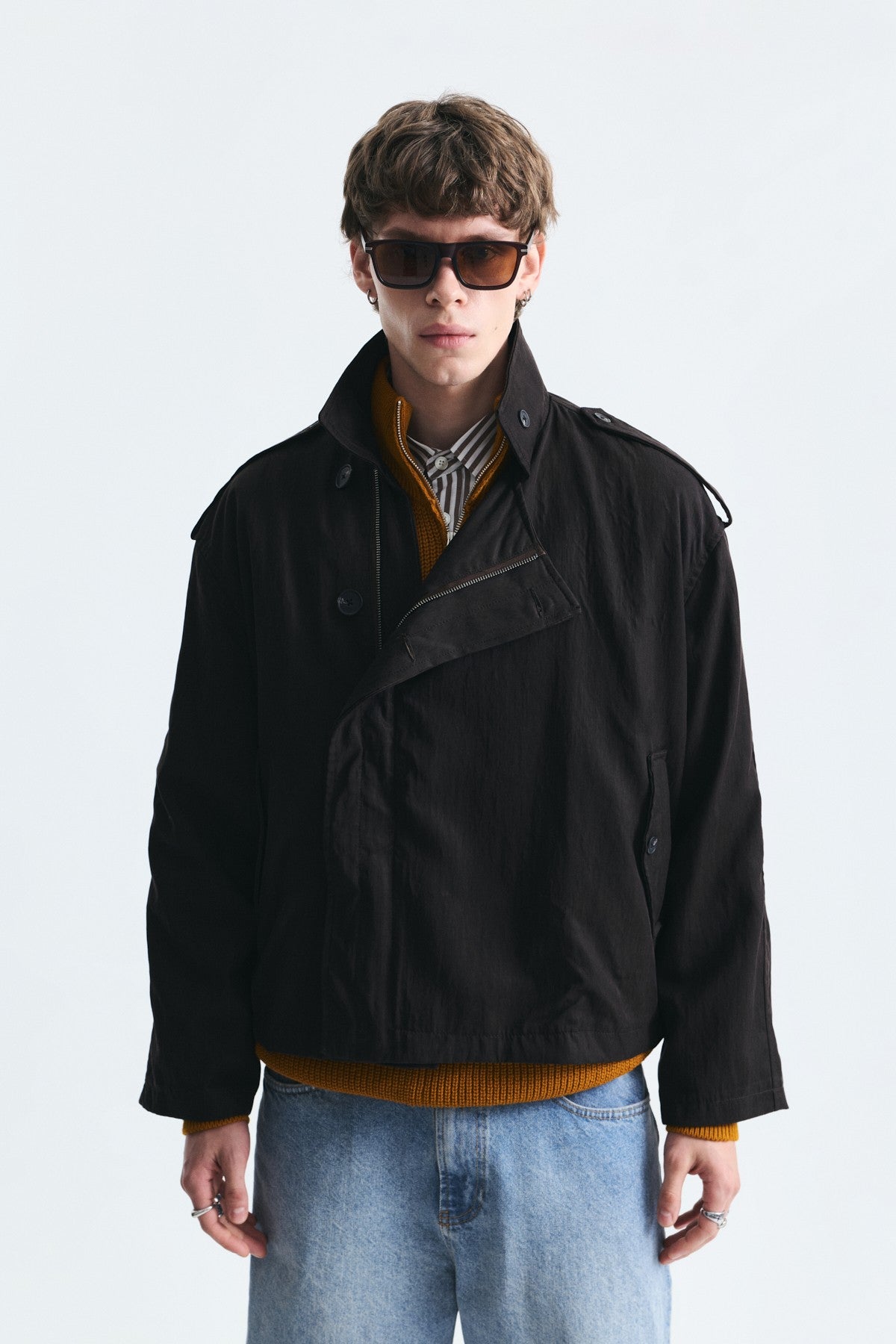 Oversize Düğmeli Dik Yaka Mont