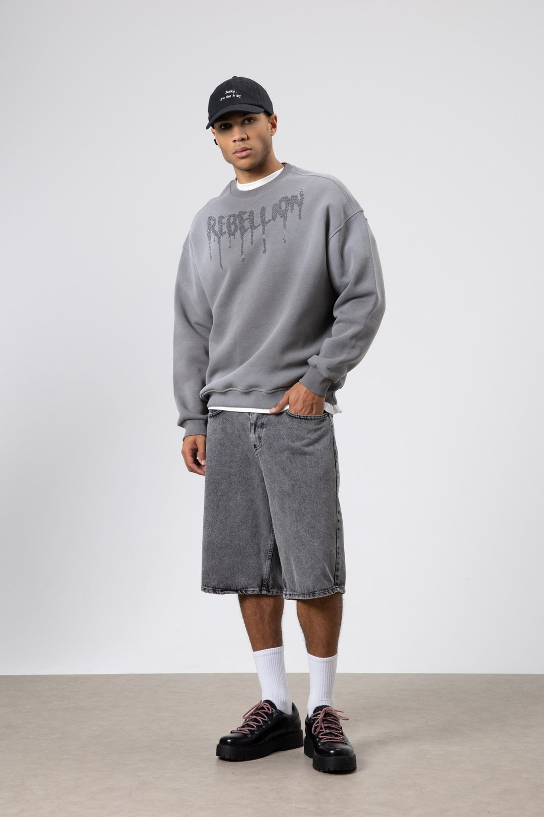 Yıkamalı Oversize Baskılı Sweatshirt