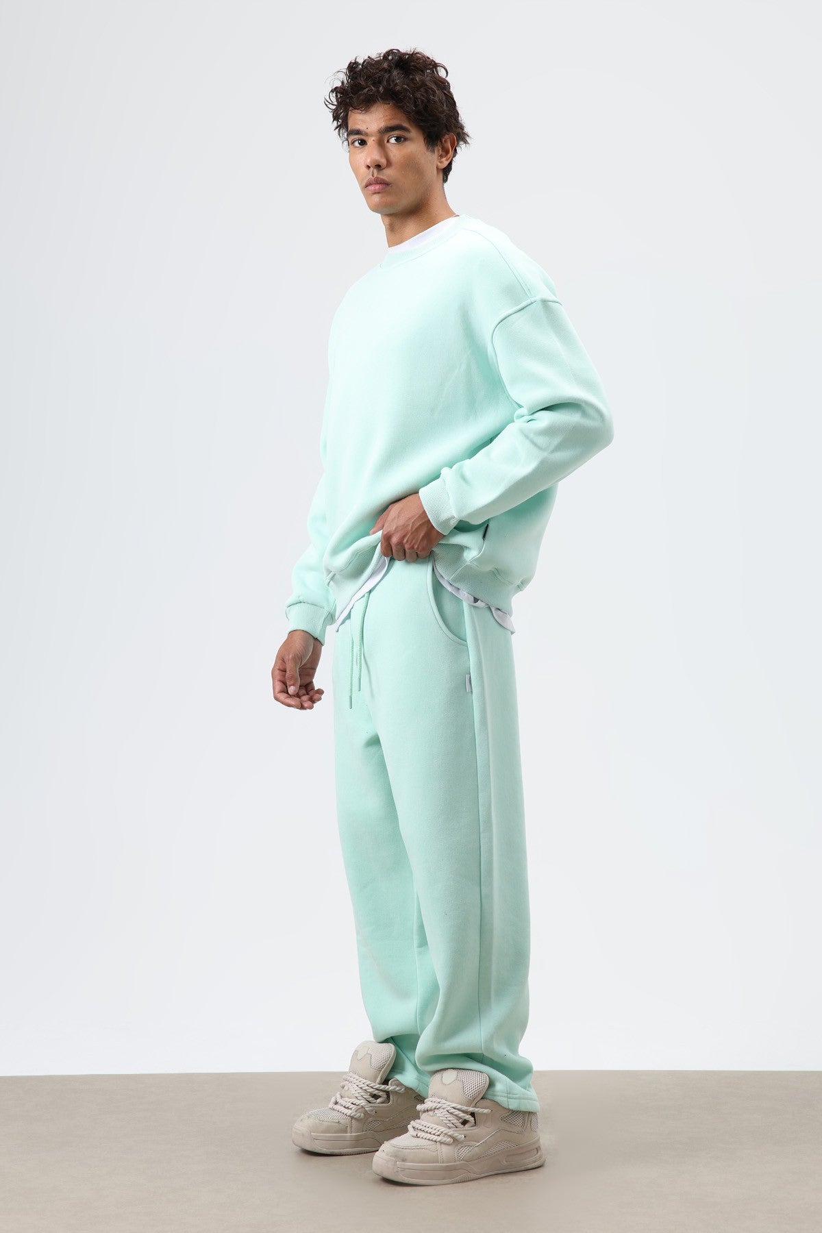 Basic Oversize Yıkamalı Sweatshirt