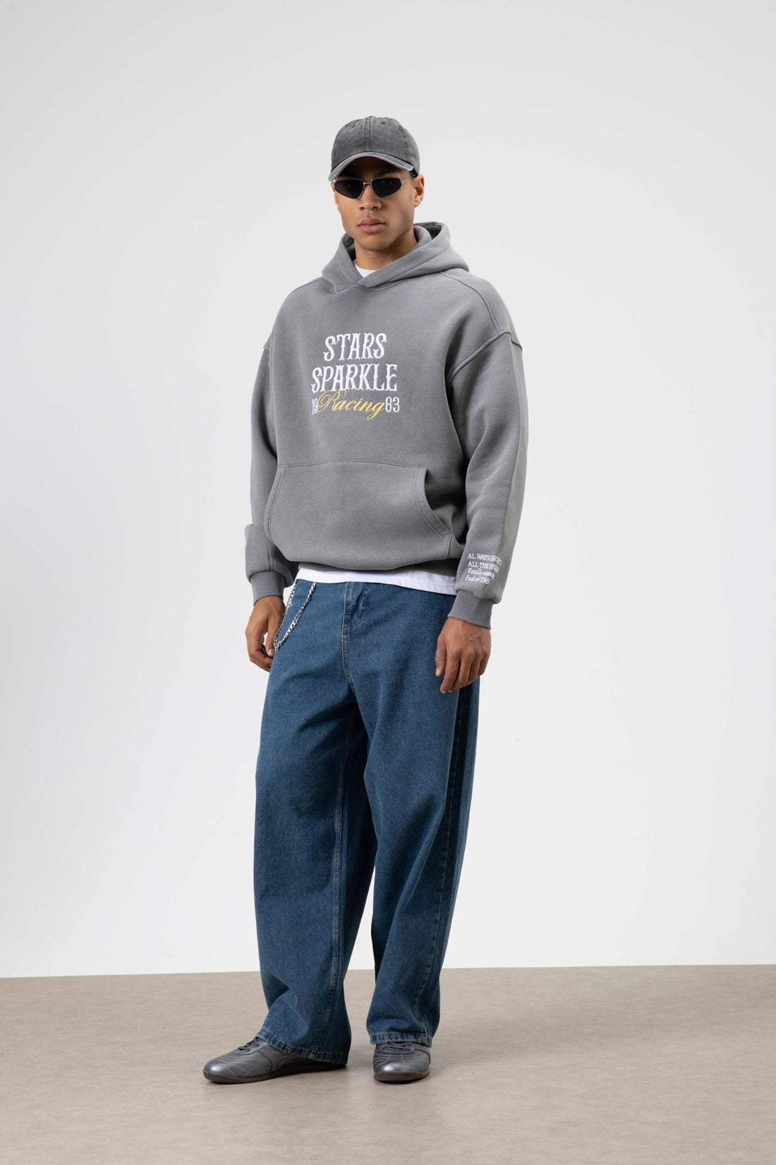 Oversize Nakış BaskılıKapüşonlu Sweatshirt