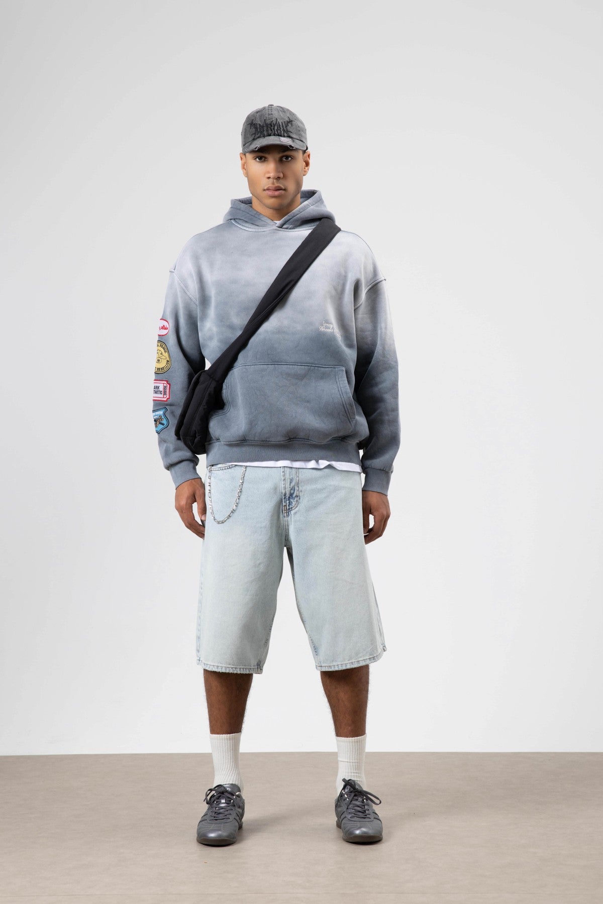 Oversize Baskılı Kapüşonlu Sweatshirt V70-112