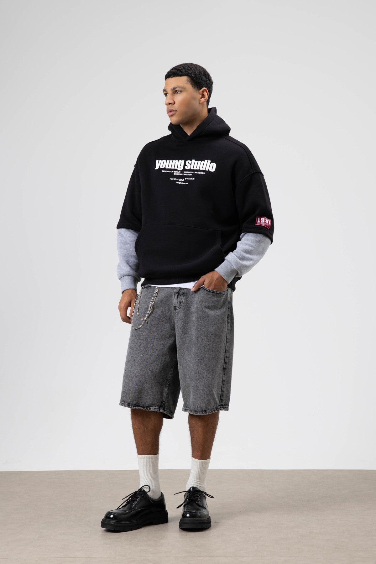 Oversize Baskılı Kapüşonlu Sweatshirt Siyah
