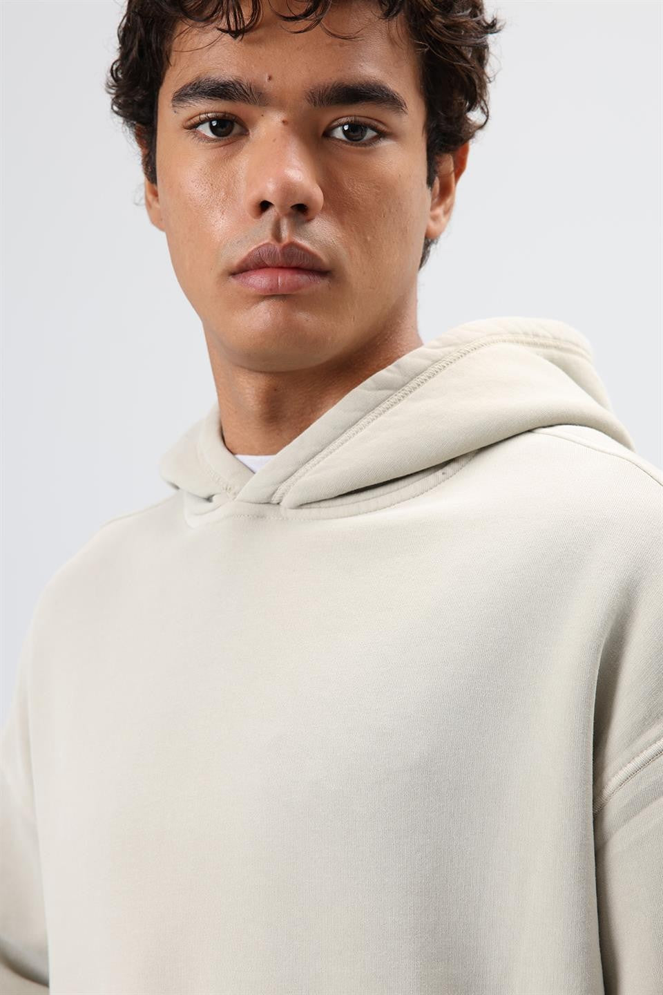 Oversize Nakış Detaylı Hoodie