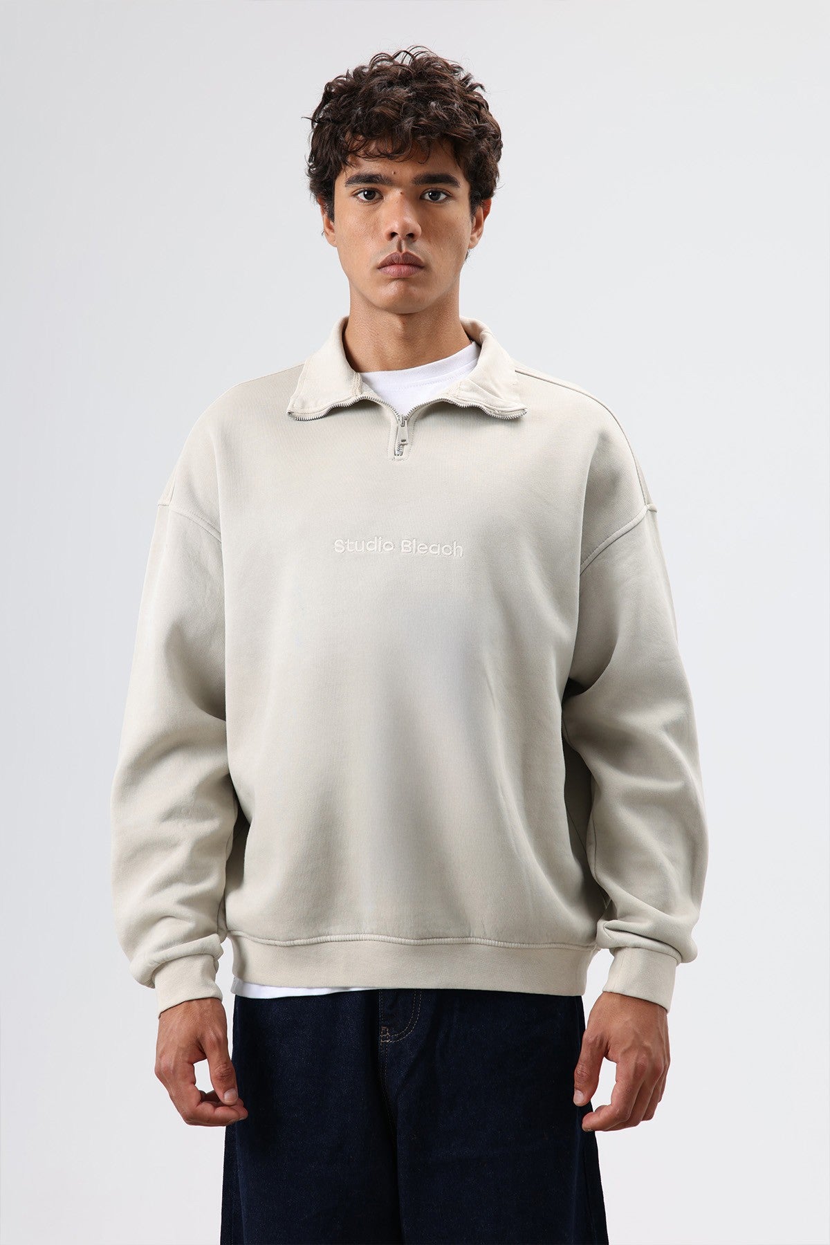 Yaka Fermuarlı Oversize Sweatshirt