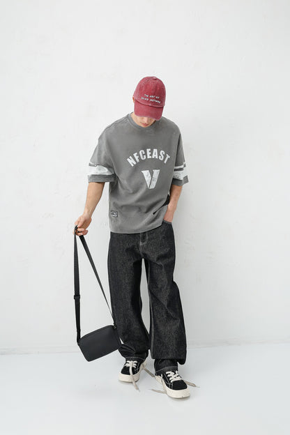 Oversize V Baskılı Kol Detaylı Tişört
