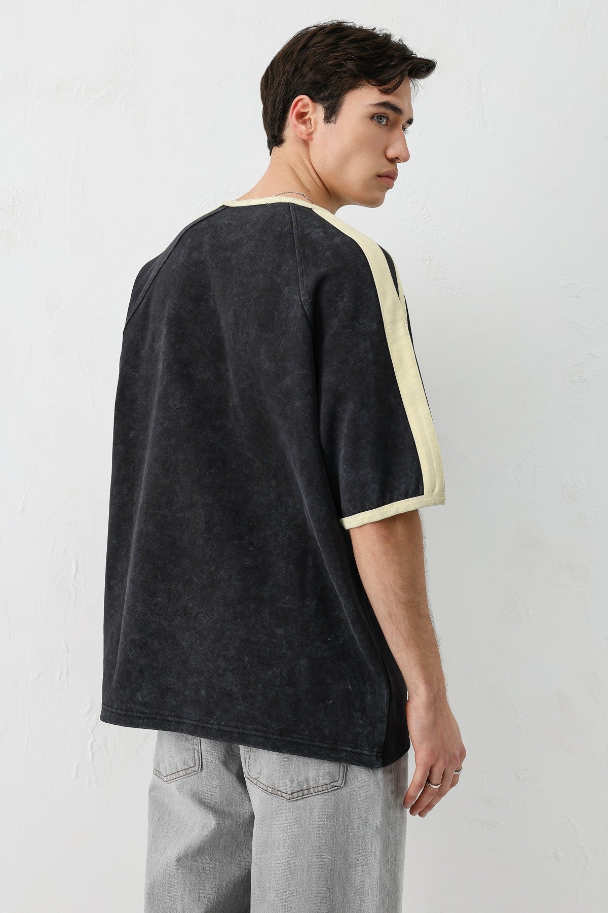 T-SHIRT WASHED REGLAN KOL