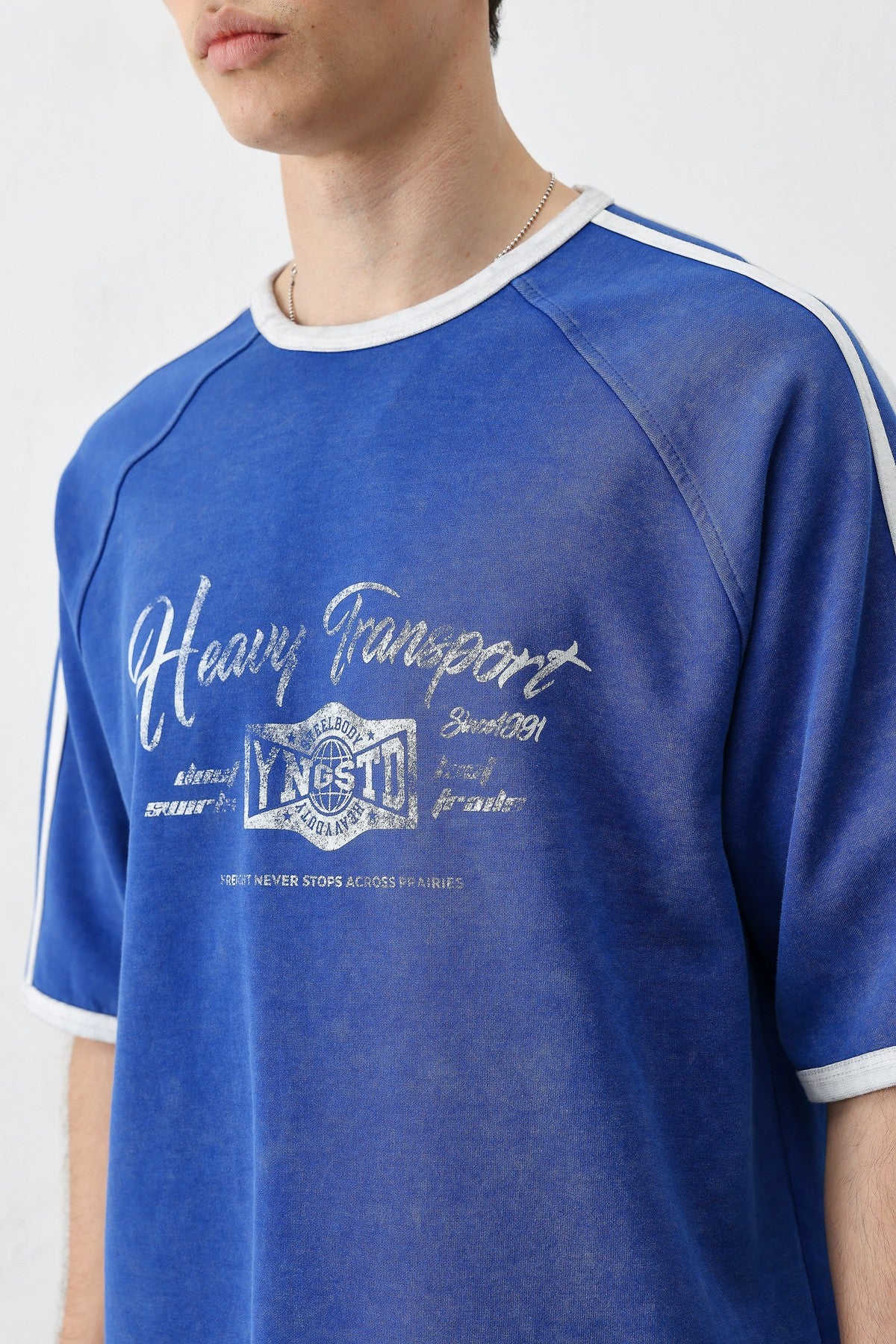 T-SHIRT WASHED REGLAN KOL