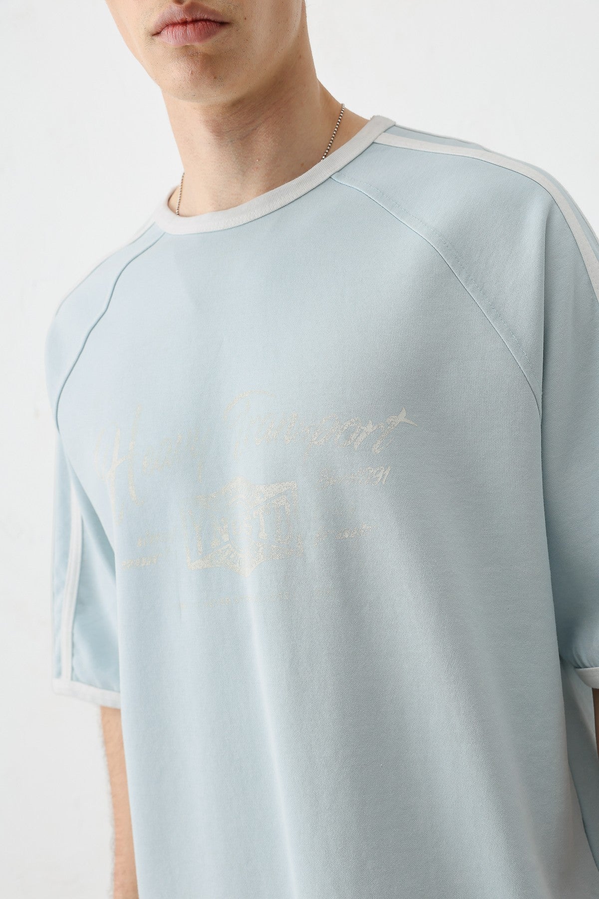 T-SHIRT WASHED REGLAN KOL