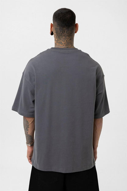 Oversize Metal Halka Detaylı Tişört