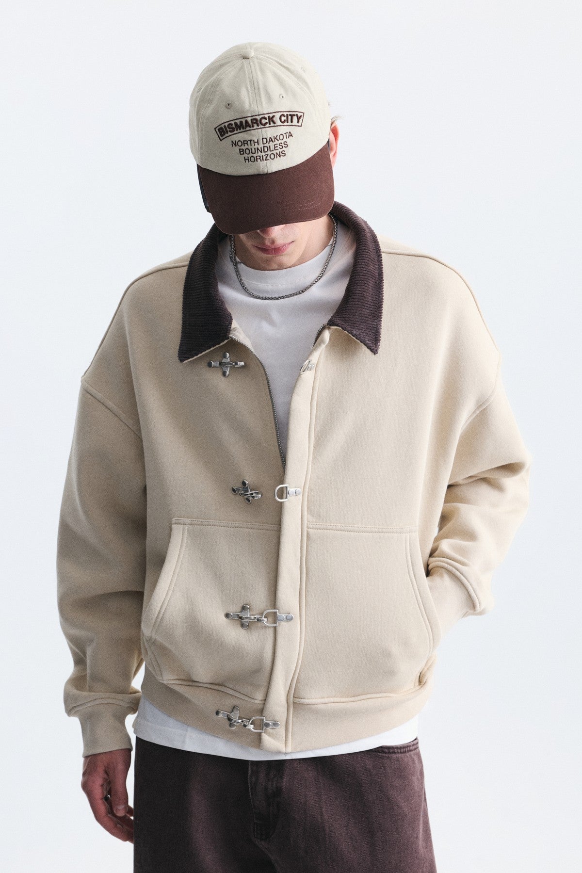 Metal Süslü Düğme Kapama Sweatshirt