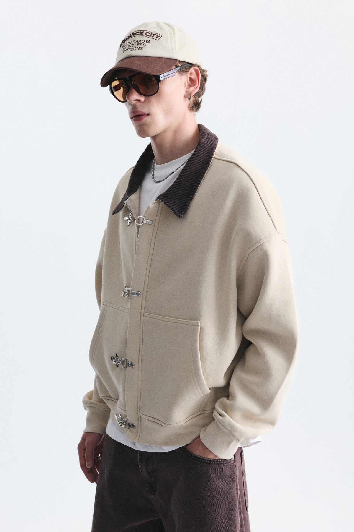 Metal Süslü Düğme Kapama Sweatshirt