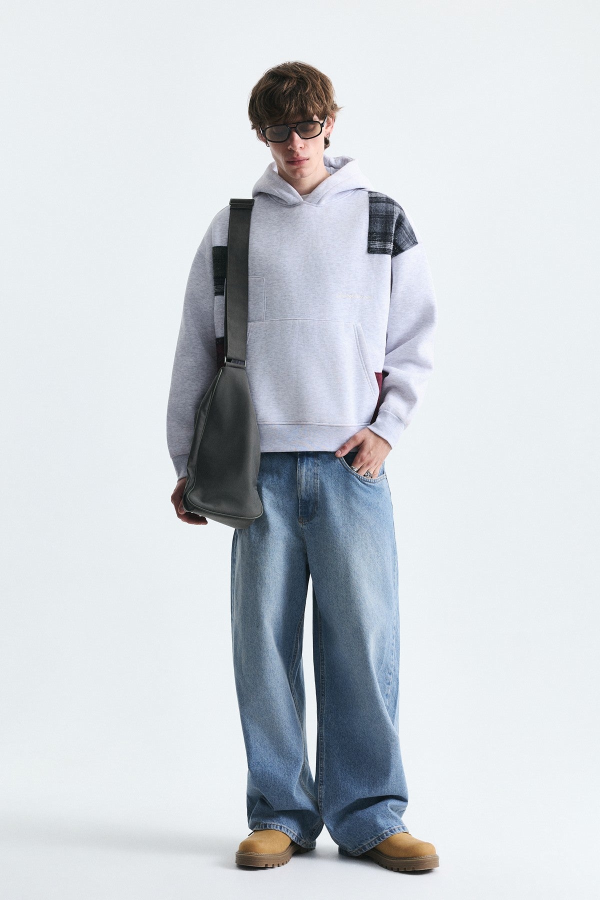 Boxy Fit Yama Detaylı Sweatshirt