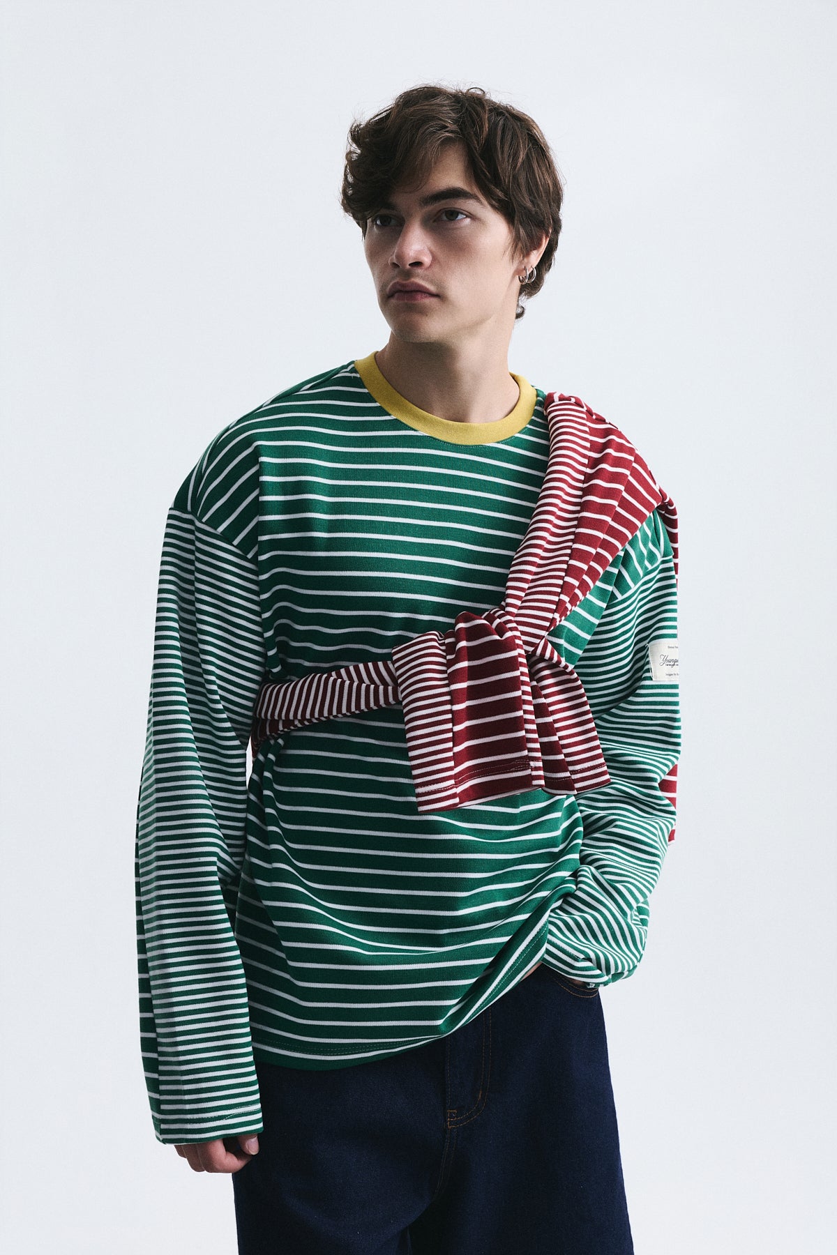 Kontrast Yaka Çizgili Sweatshirt