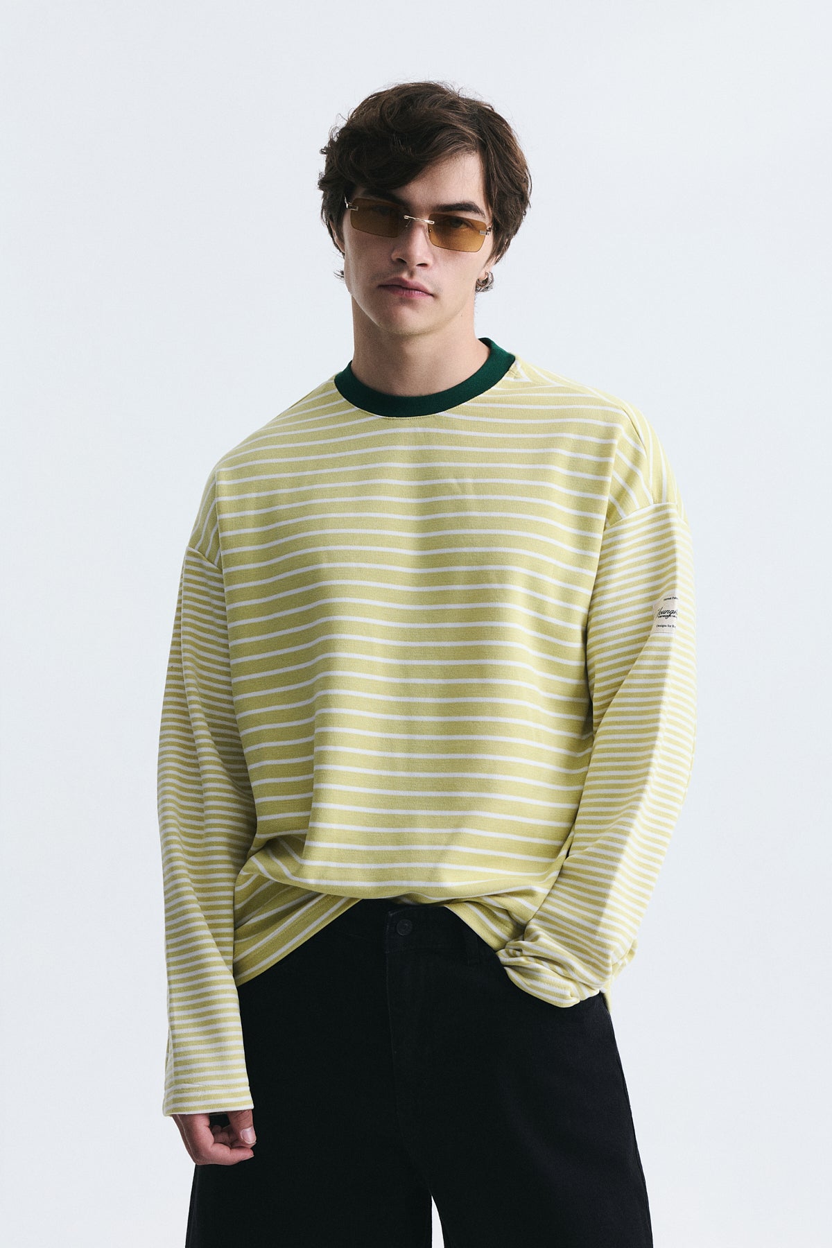 Kontrast Yaka Çizgili Sweatshirt