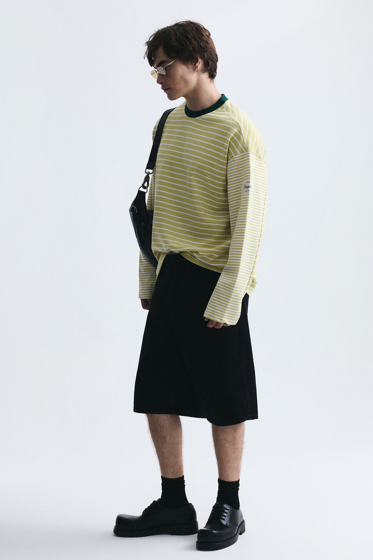 Kontrast Yaka Çizgili Sweatshirt