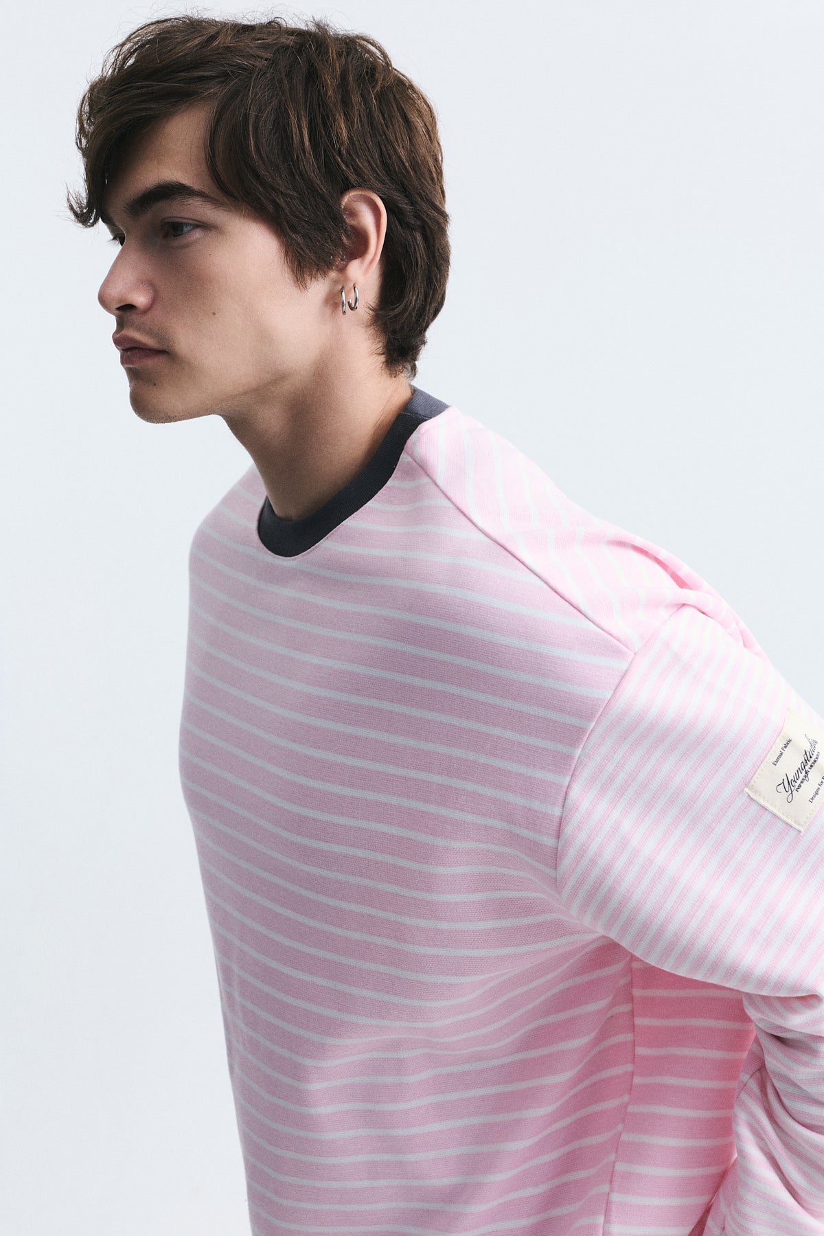 Kontrast Yaka Çizgili Sweatshirt