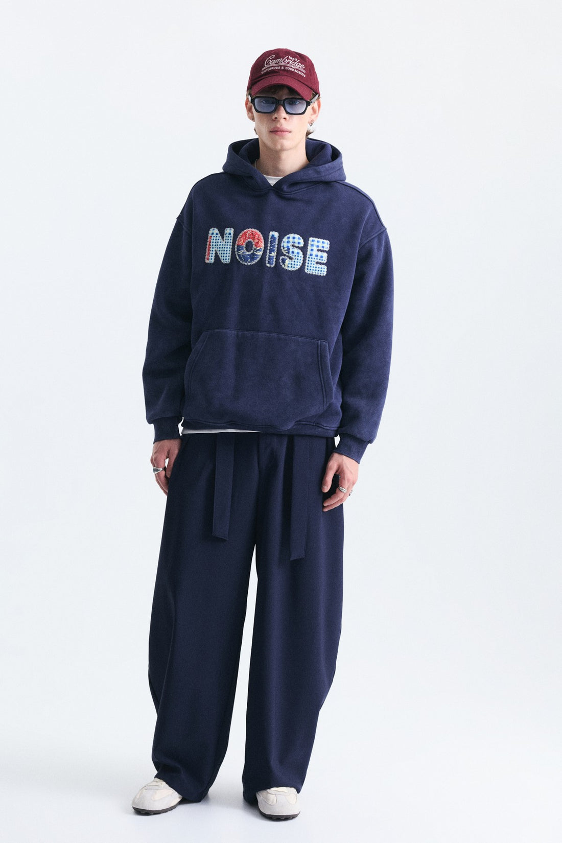 Nakışlı Oversize Kapüşonlu Sweatshirt
