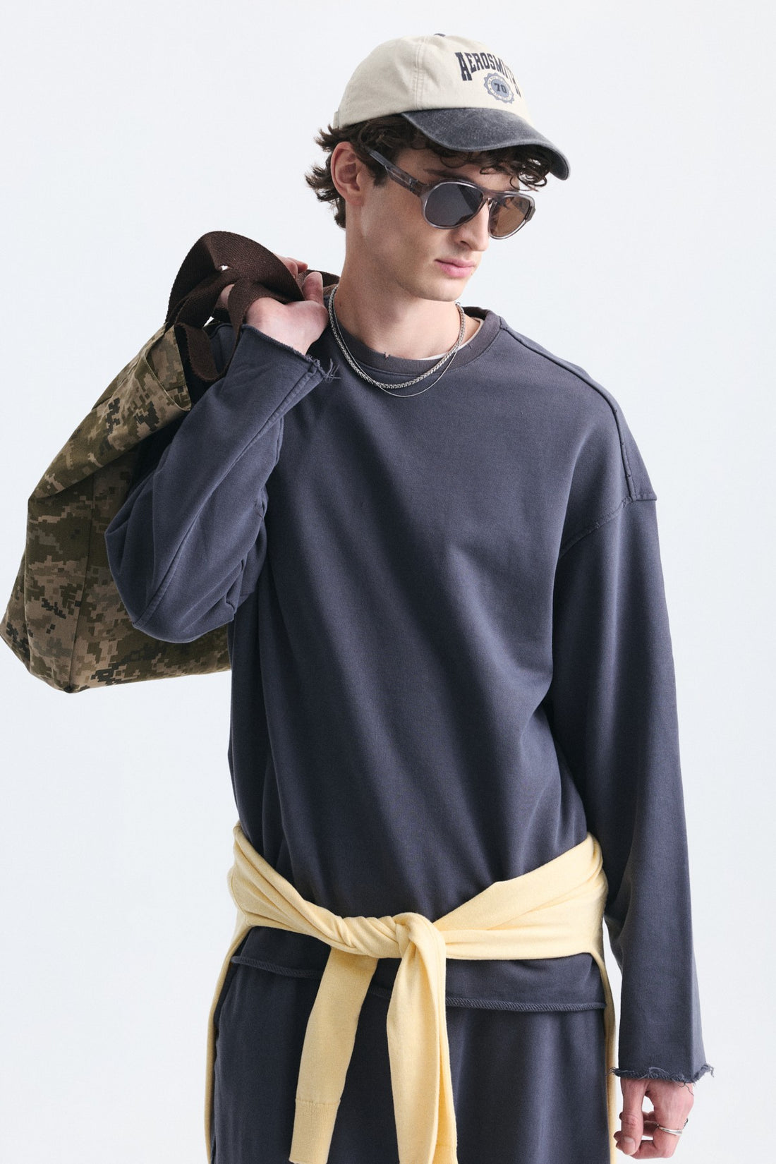 Dikiş Detaylı Oversize Sweatshirt