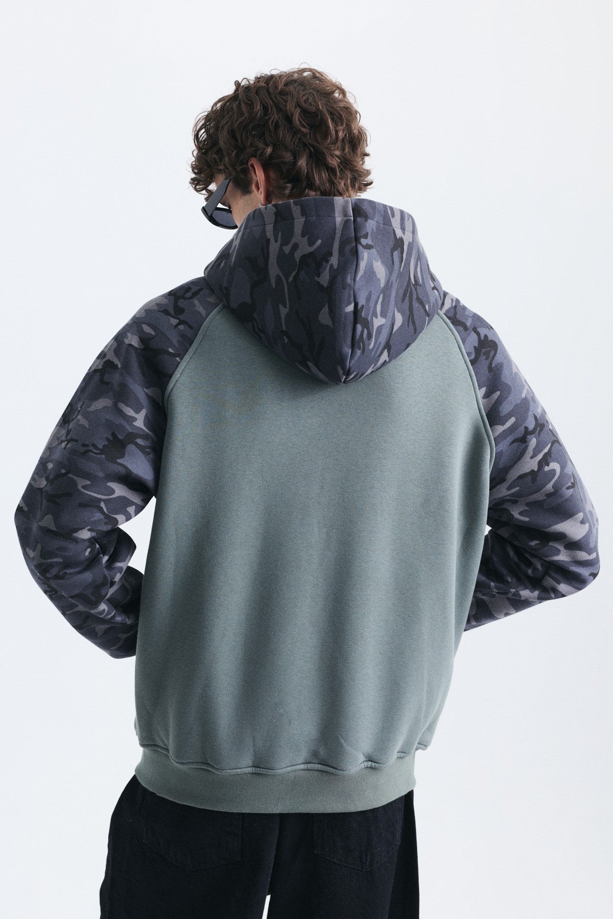 Kamuflaj Desenli Fermuarlı Sweatshirt