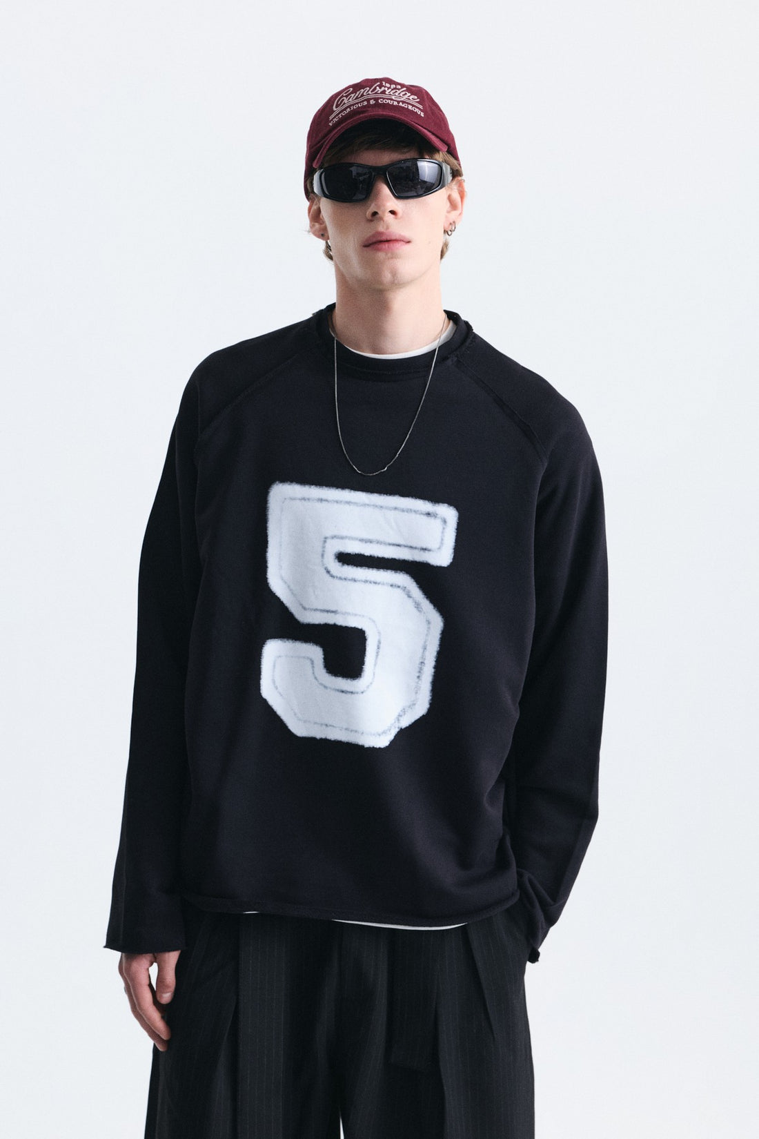 Oversize Rakam Baskılı Sweatshirt