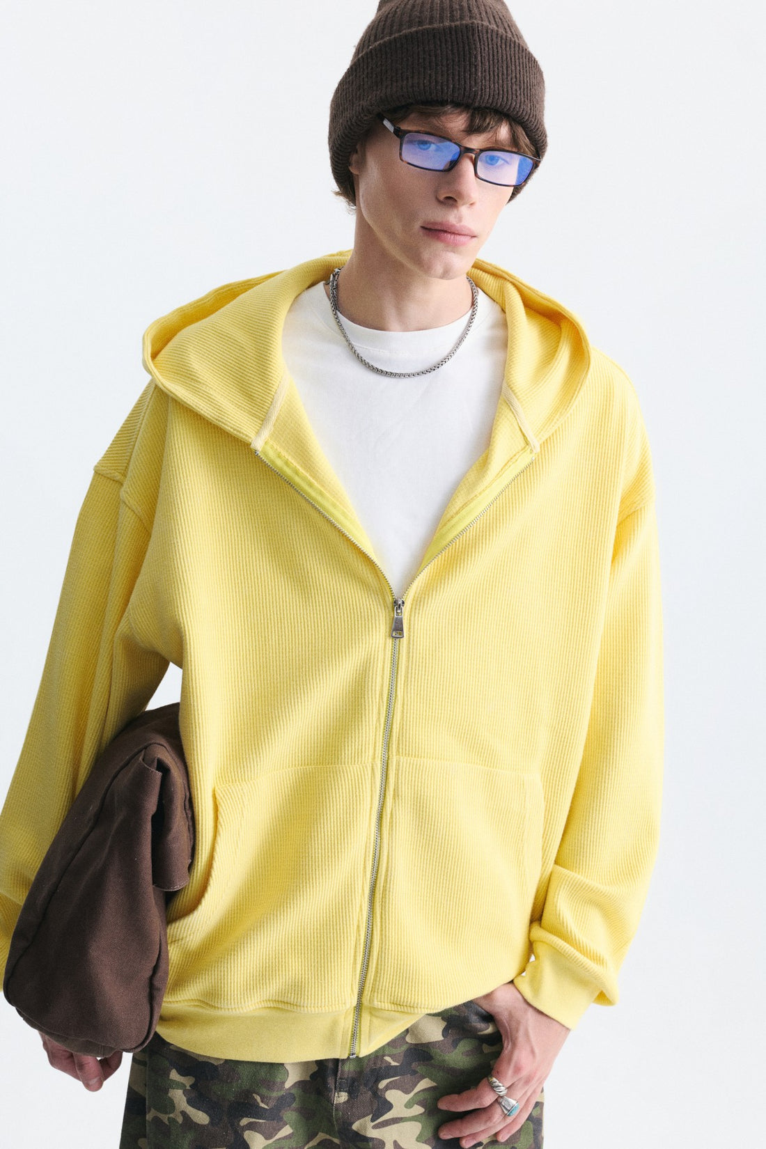 Dokulu Fermuarlı Kapüşonlu Sweatshirt