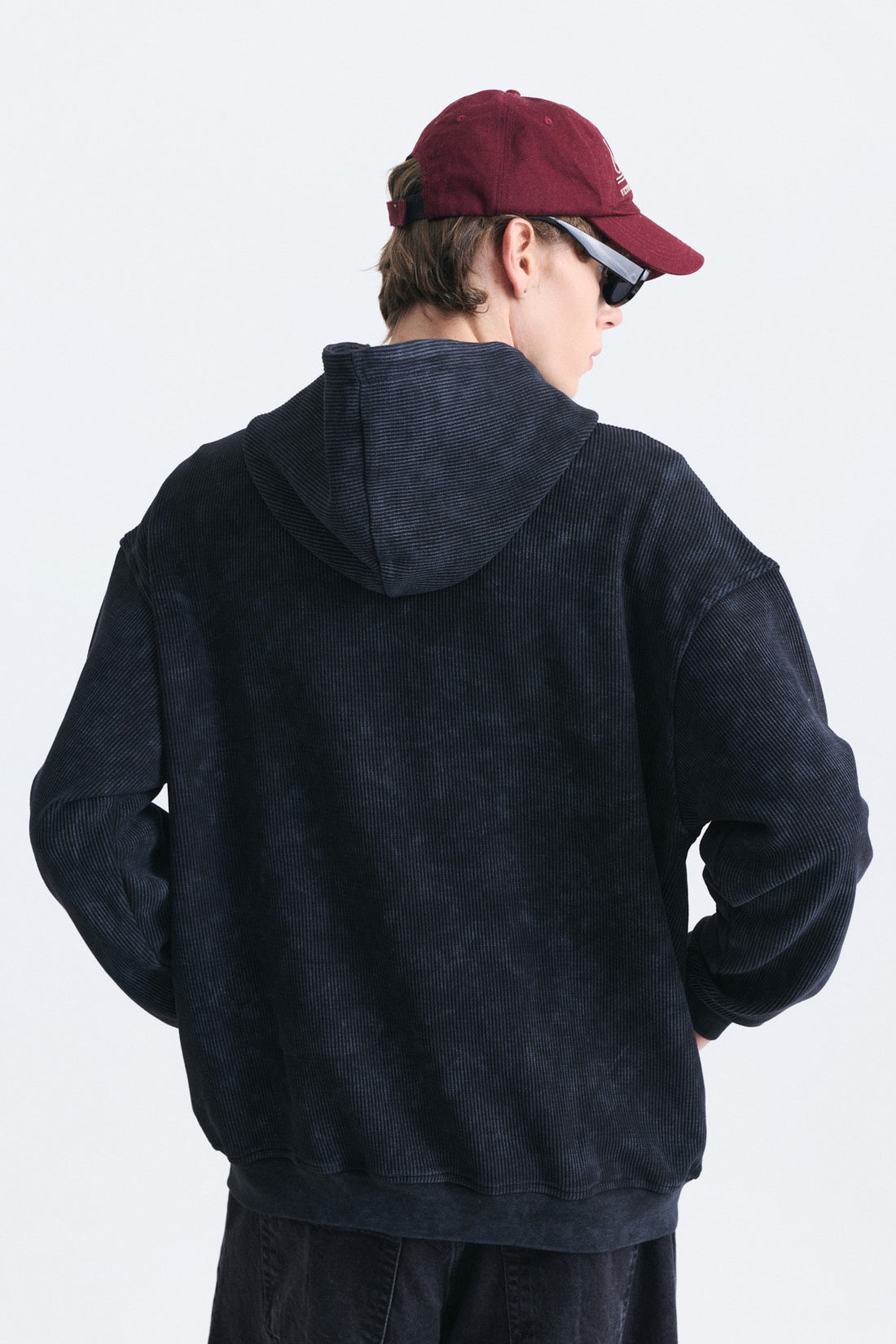 Dokulu Fermuarlı Kapüşonlu Sweatshirt