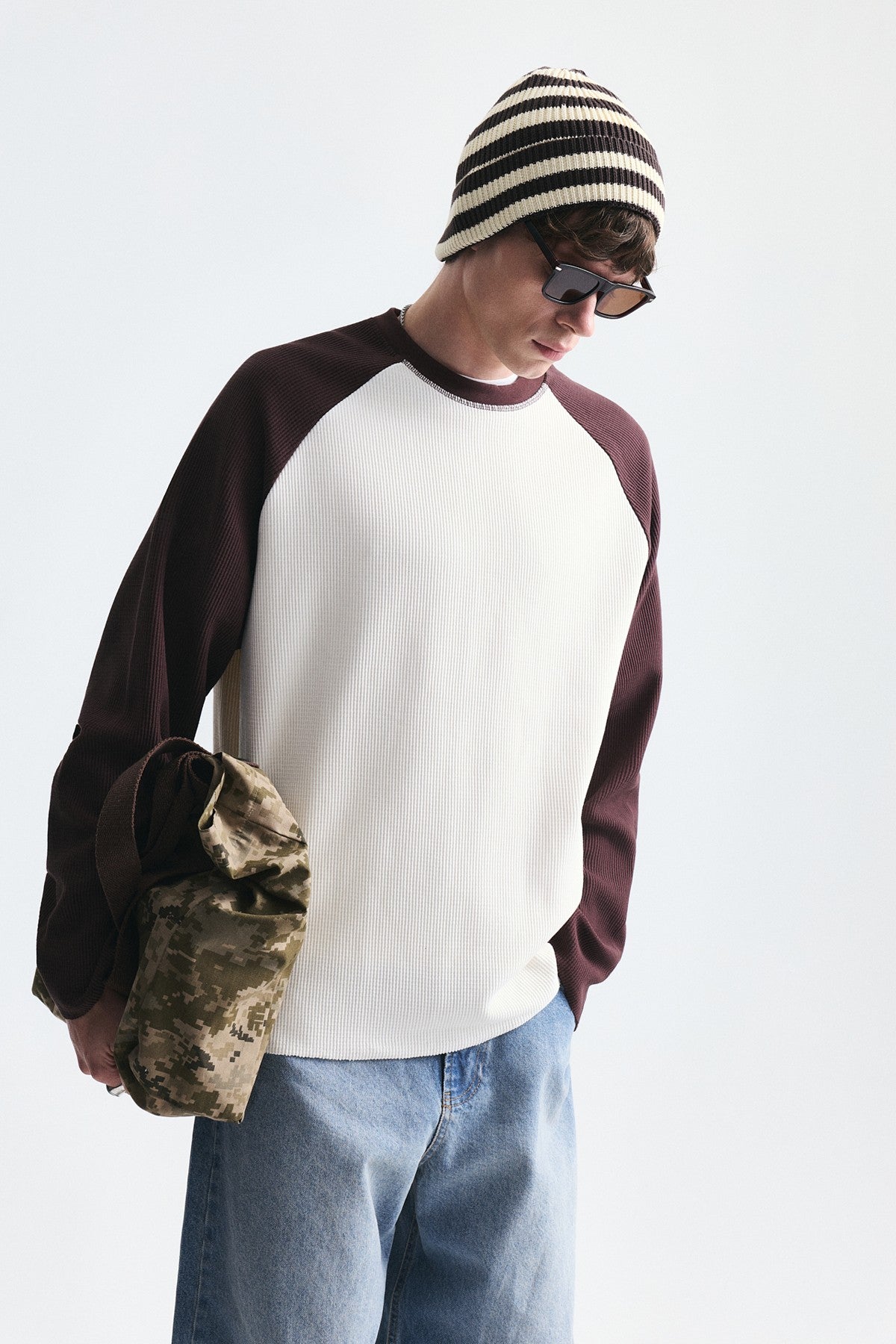 Renk Bloklu Dokulu Sweatshirt