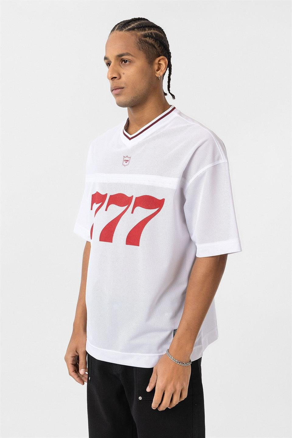 Oversize V Yaka Forma Tişört