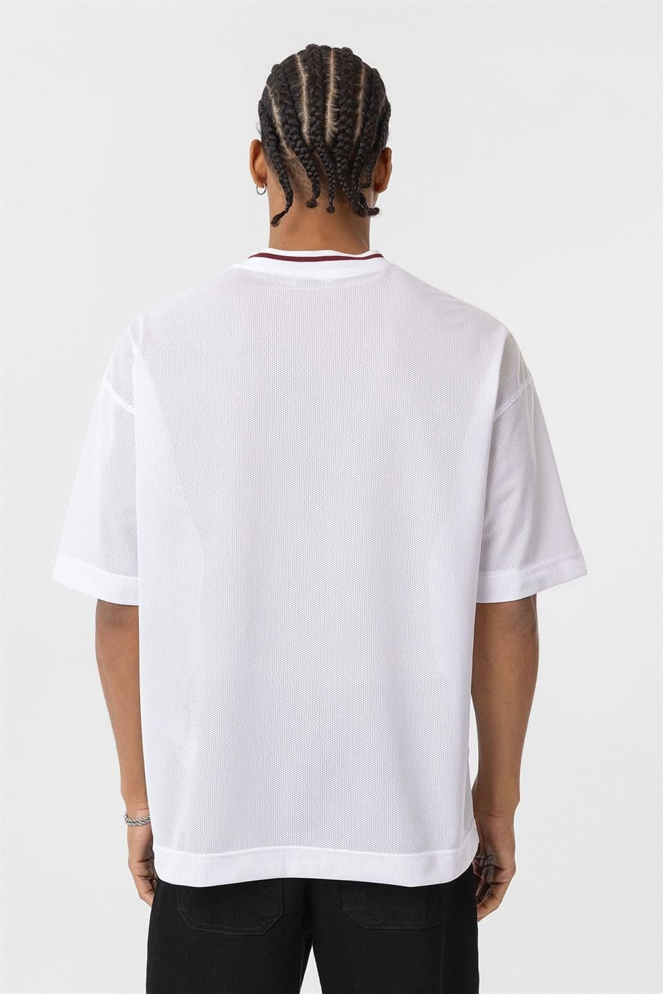 Oversize V Yaka Forma Tişört
