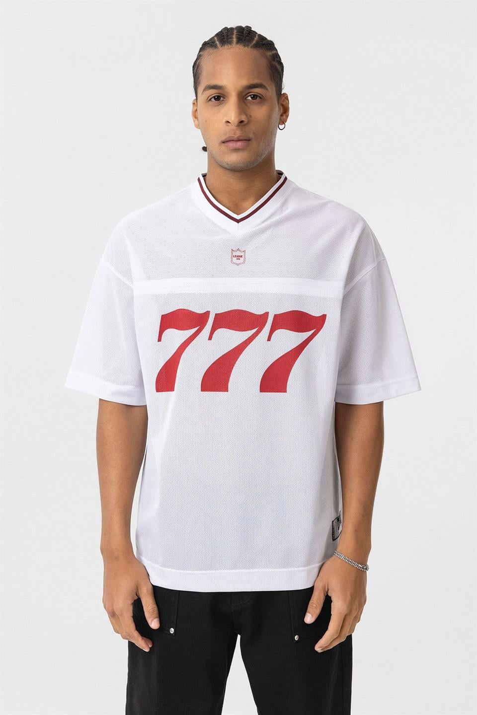 Oversize V Yaka Forma Tişört