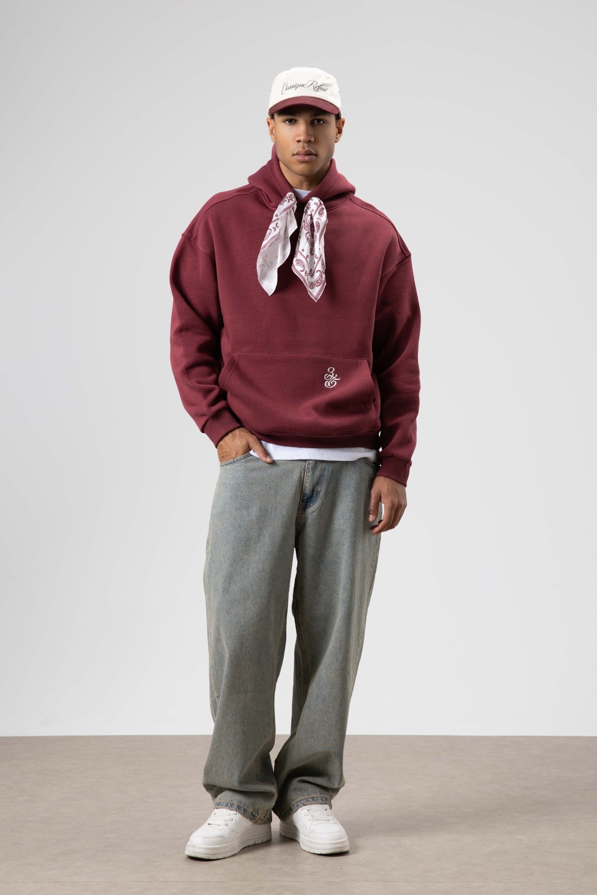 Oversize Fular Detaylı Kapüşonlu Sweatshirt