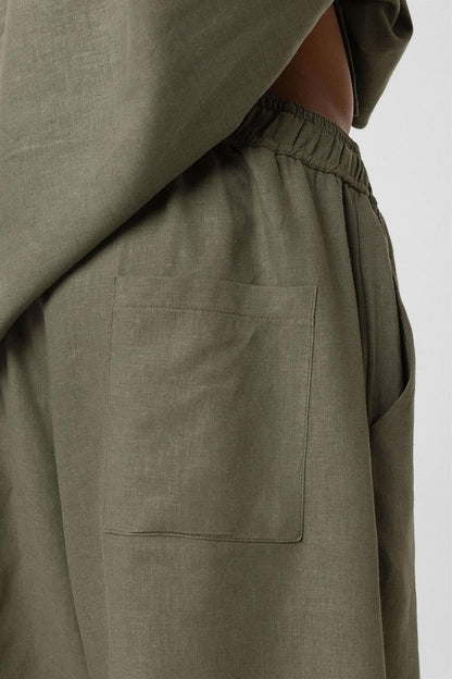 Oversize Çift Cepli Keten Şort