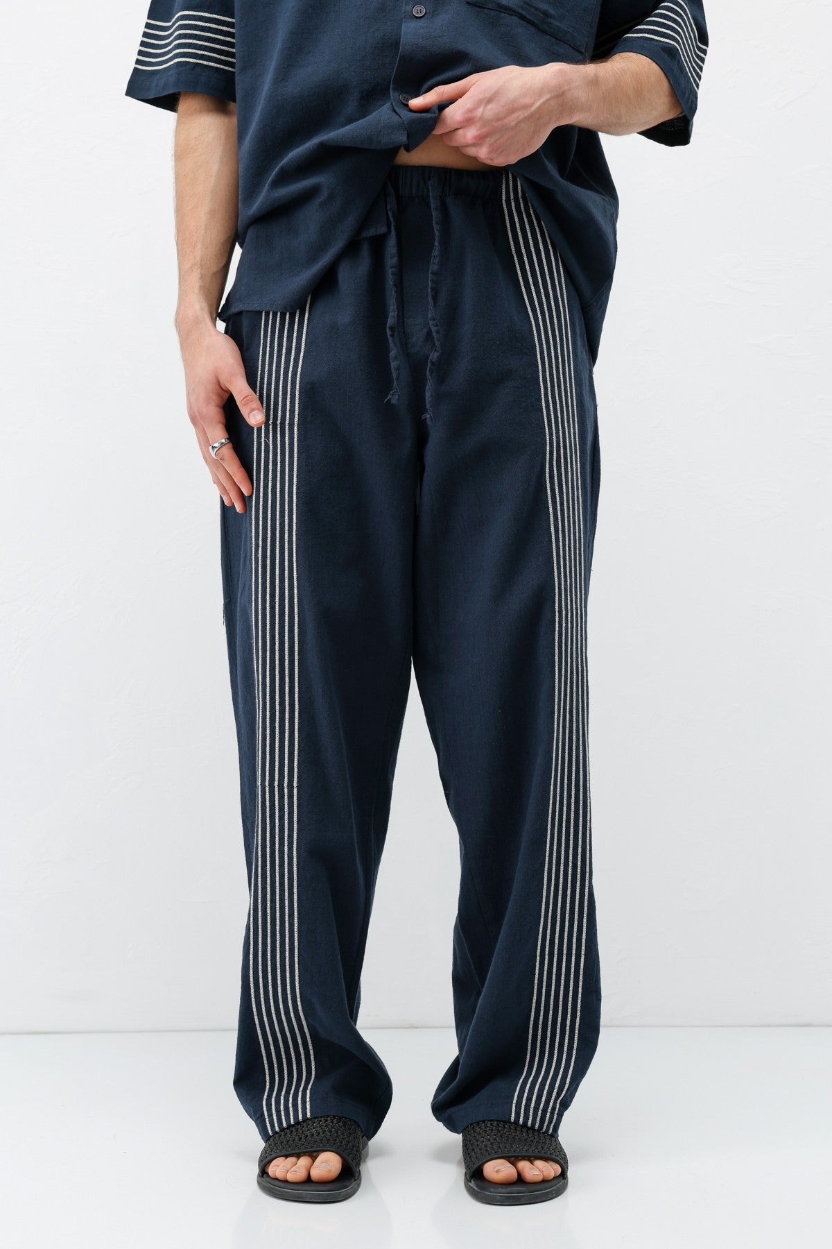 Oversize Çizgi Detaylı Keten Alt Üst Takım
