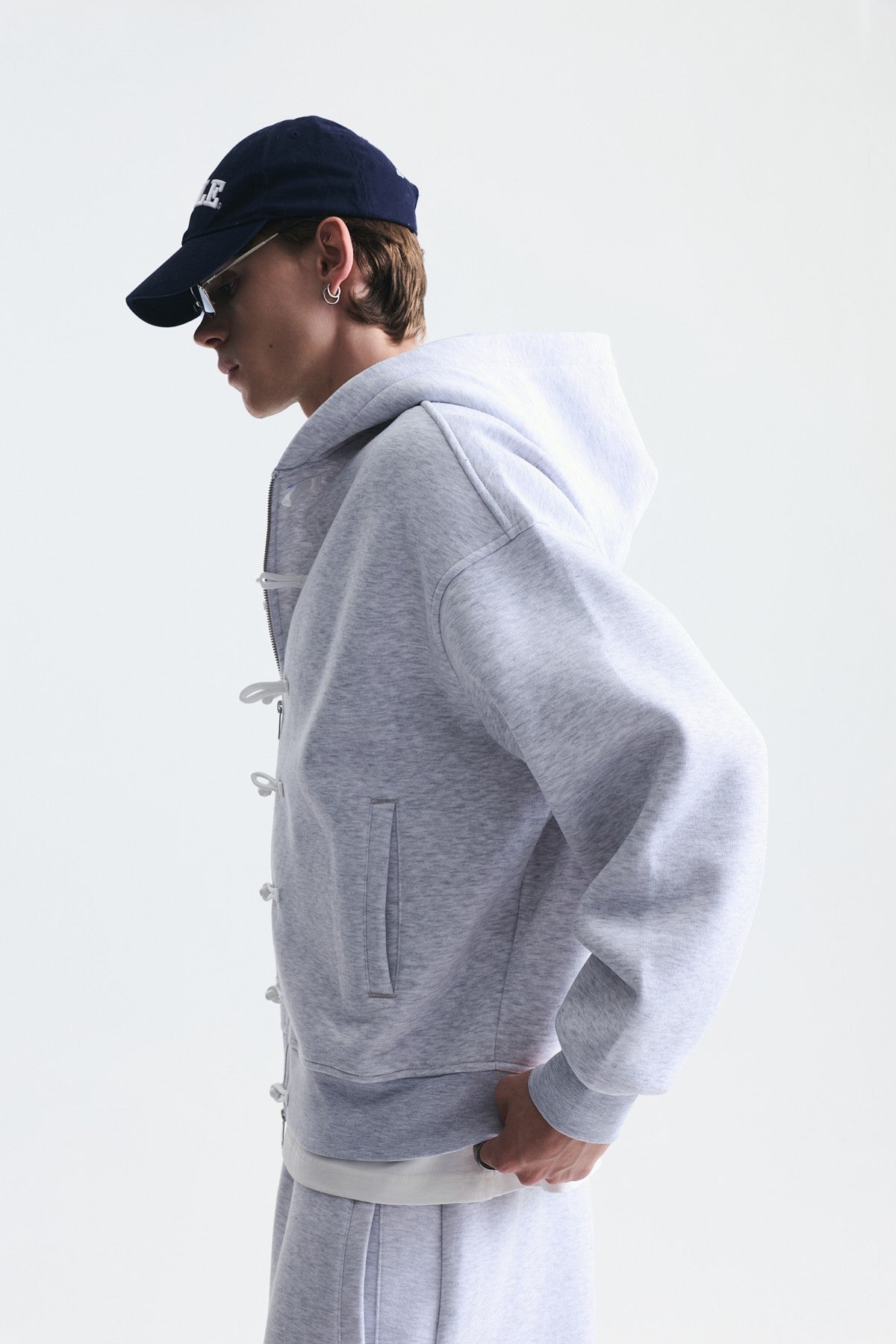 Süslü Düğme Sweatshirt ve Barrel Fit Eşofman Takım