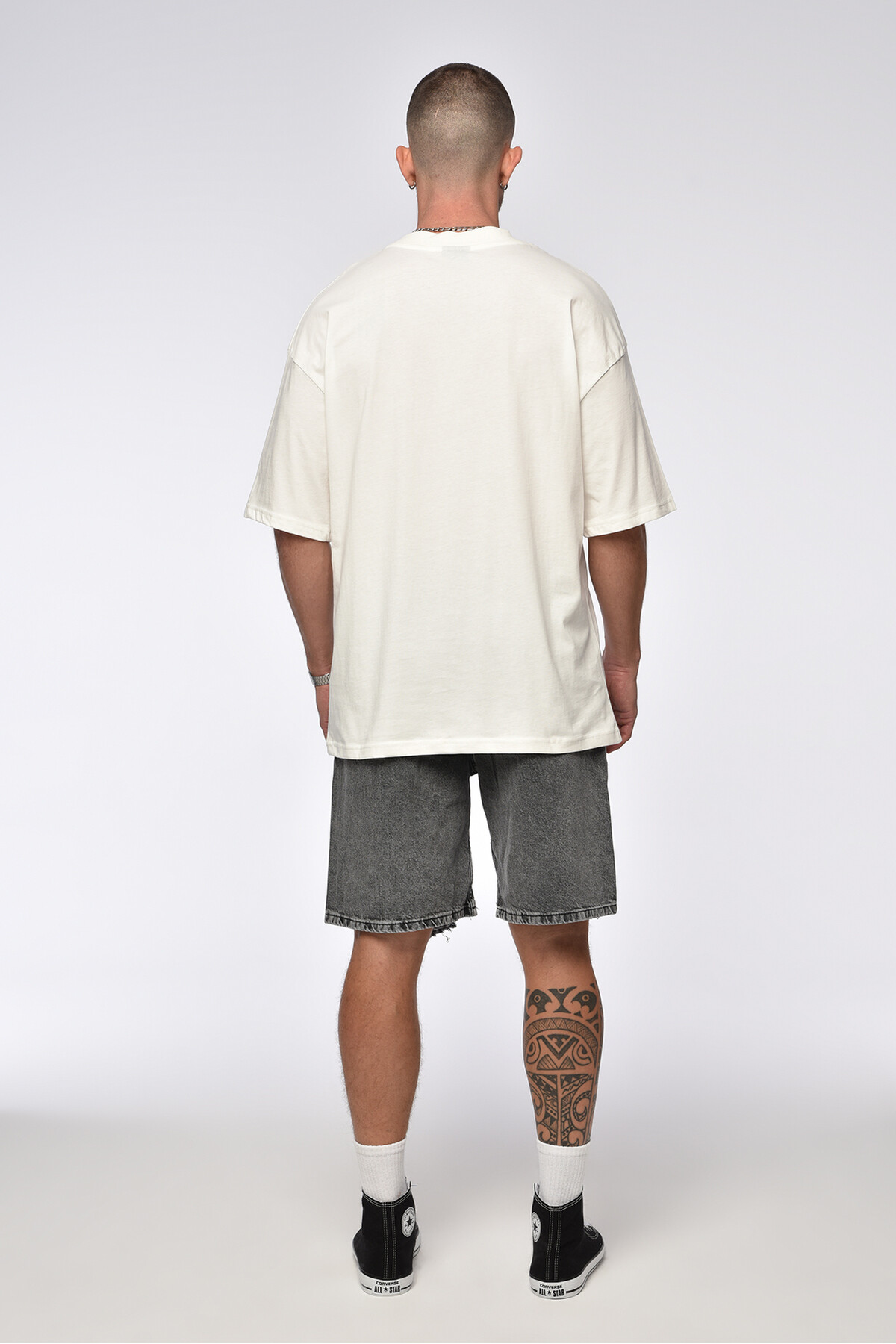 Ekru Ön Yazı Detaylı Ovesize T-Shirt