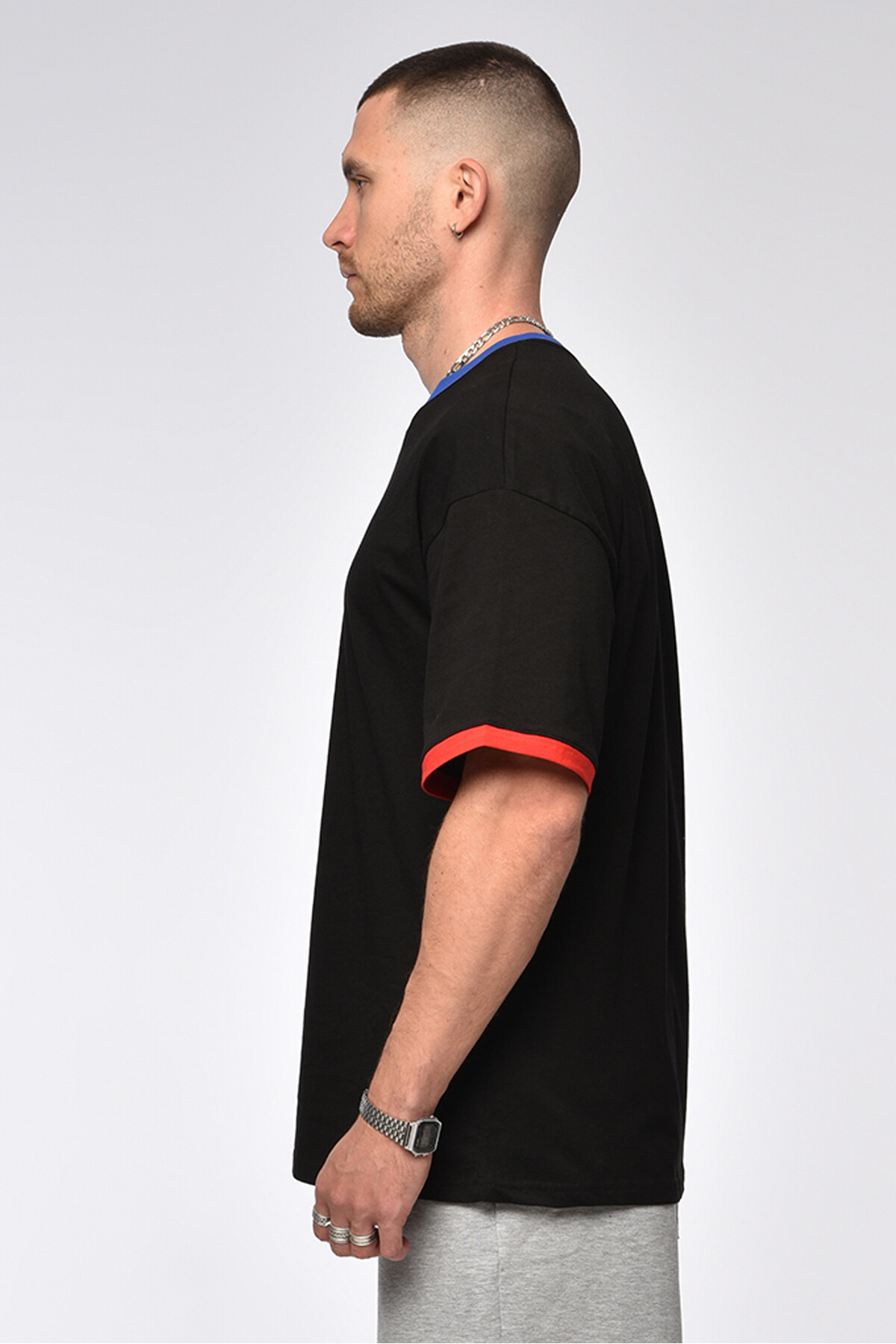 Siyah Kol Renk Detaylı Baskılı Oversize T-Shirt