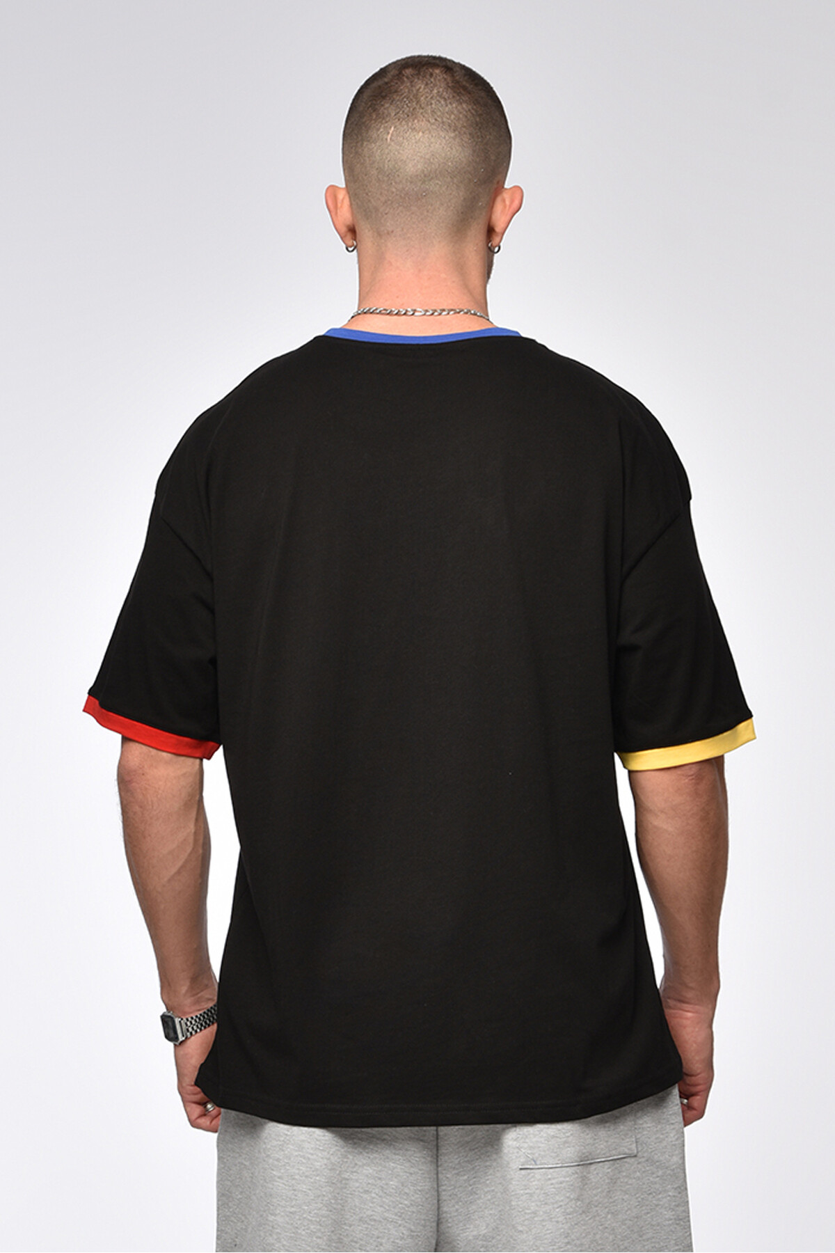 Siyah Kol Renk Detaylı Baskılı Oversize T-Shirt
